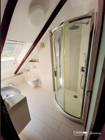 Rustovo'da 5 Yatak Odalı Villa, 392 m²